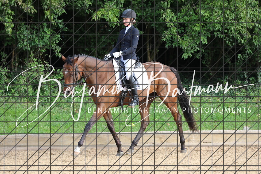 AZ2A1702 | Benjamin Bartmann Photomoments