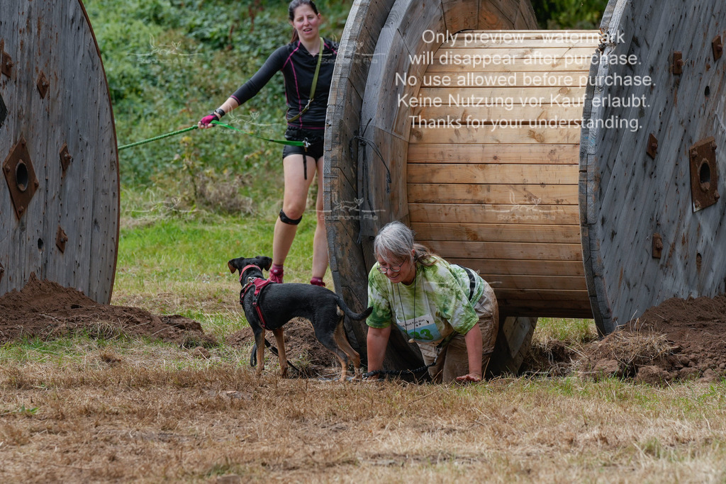 Schlamm_mit_Hund (392 von 460) | stephaniefillaphotographie - Realisiert mit Pictrs.com