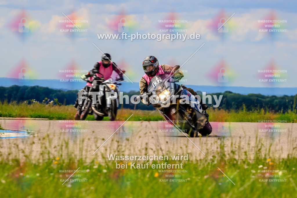 MotoTeam-0860 | Hier findet Ihr Bilder von Touristenfahrten auf der Nürburgring Nordschleife oder von anderen Veranstaltungen die ich besucht habe. Viel Spass beim Durch Schauen 