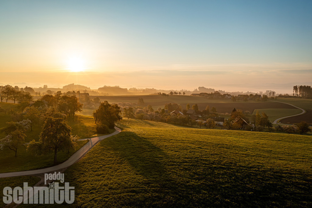 PS-Oberschwaben-2026-25 | Entdecke die größte Bildgalerie der Region mit Fotografien aus dem Allgäu, der Bodenseeregion, Oberschwaben, dem Donautal und der Schwäbischen Alb. Landschaften, Luftaufnahmen und Reisefotografie als Wandbild und Fotokunst. - Realisiert mit Pictrs.com