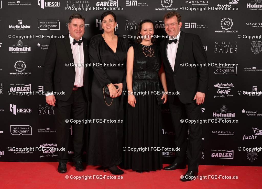 20240113-fge-fotos-0332 | Eröffnungsball der FGE am 13.01.2024 im Alten Stadttheater in Eichstätt. - Realisiert mit Pictrs.com