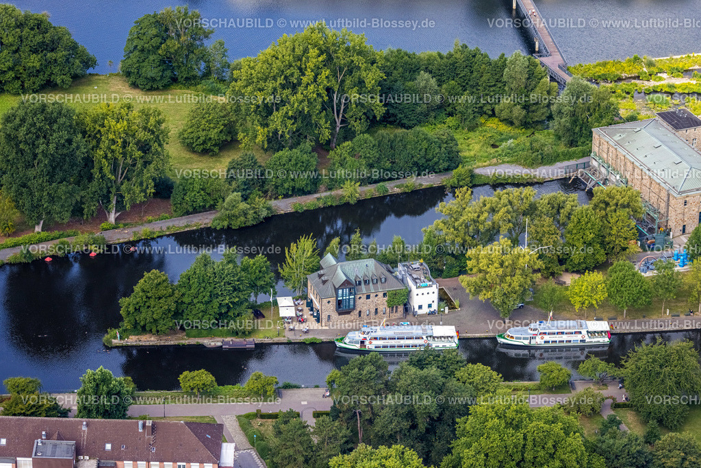 Muelheim220802173 | Luftbild, Haus Ruhrnatur mit Außengastronomie, Ausflugsschiffe, Altstadt I - Südwest, Mülheim an der Ruhr, Ruhrgebiet, Nordrhein-Westfalen, Deutschland