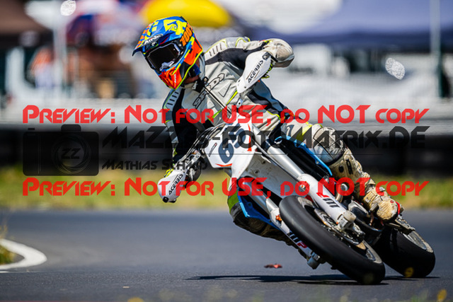 MaZZes_FotoMatrix_220703_1927 | S4