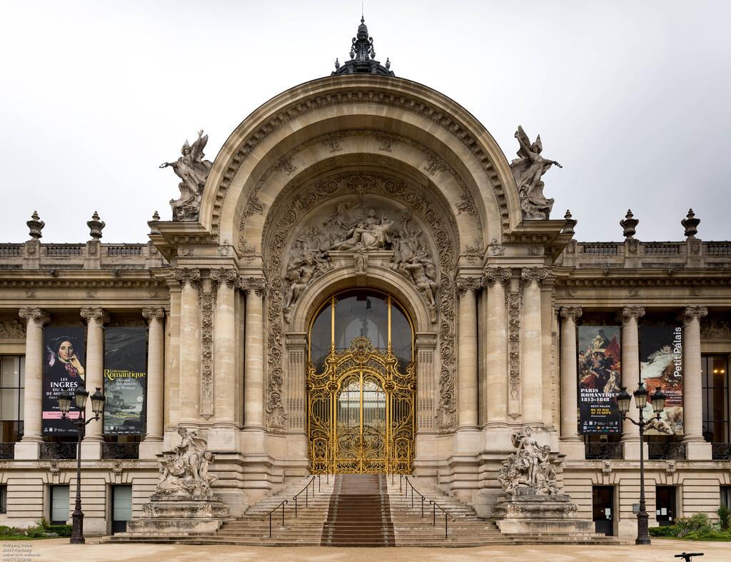 Paris 05-19-1-17 | G-VBJNHHY5Q4 #phowoto #wolfgang #weber #Hamburg #germany #photography #sell #picturestobuy #buy #pictures #sell #sport #travel #architecture #city #street #makro  - Realisiert mit Pictrs.com