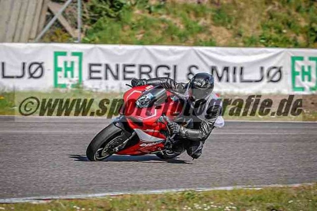 pubi4755 | Professionelle Fotos von Sportveranstaltungen, aber auch Hochzeiten und anderen Events. - Realisiert mit Pictrs.com