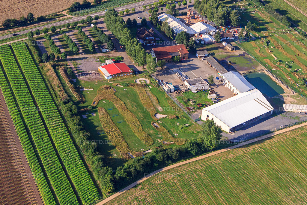 Luftbild: Fussballgolfpark Südpfalz auf dem Adamshof Kandel in Kandel im Bundesland Rheinland-Pfalz in Deutschland. Foto: IMG_70310.jpg vom 19.07.2014 durch Werner Riehm/FLY-FOTO.deWWW.FUSSBALLGOLFPARK-SUEDPFALZ.DE