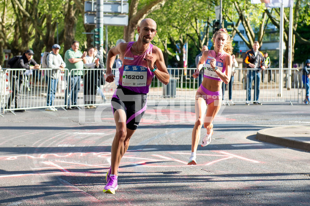 20250427-NSZ_2399 | DEU, Düsseldorf, 27.04.2025 Uniper Düsseldorf Marathon 2025 - Realisiert mit Pictrs.com