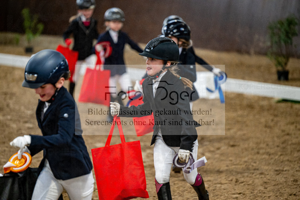 20240310-DOS_1801 | Entdecke hochwertige Reitturnierfotos von Foto Oger. Professionell, emotional und authentisch – jetzt Lieblingsmomente im Shop bestellen.Deutschlandweite Turnierfotografie. - Realisiert mit Pictrs.com