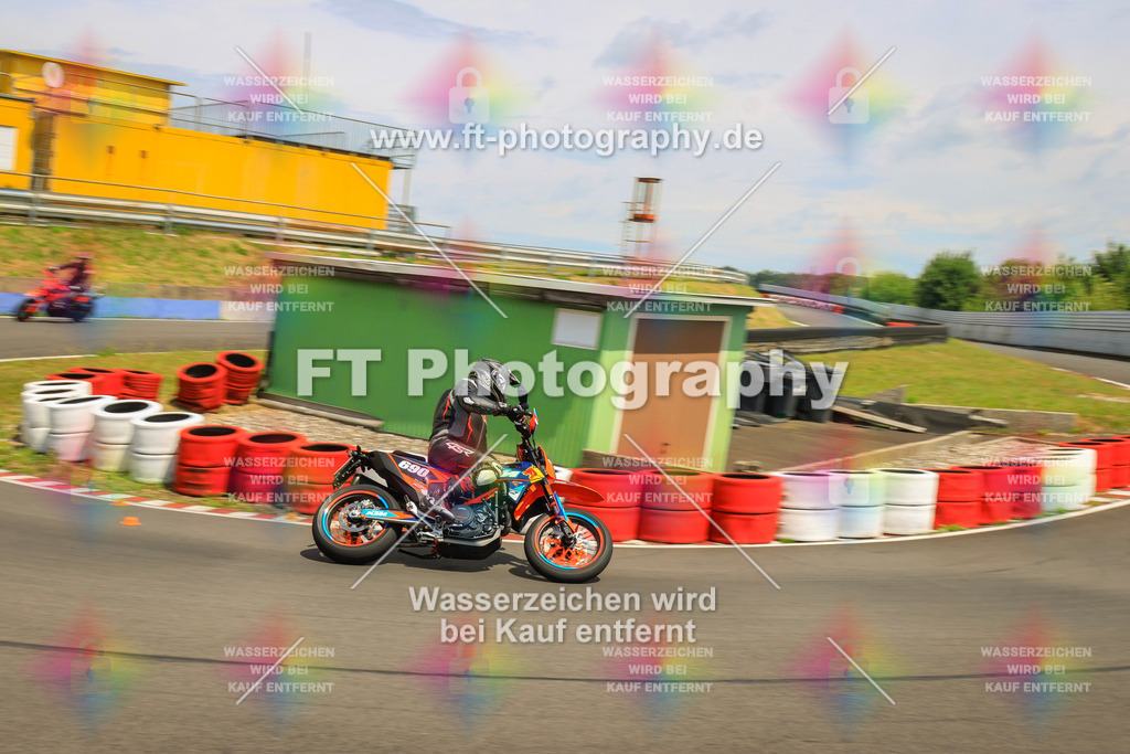 _DSK2731 | Hier findet Ihr Bilder von Touristenfahrten auf der Nürburgring Nordschleife oder von anderen Veranstaltungen die ich besucht habe. Viel Spass beim Durch Schauen 