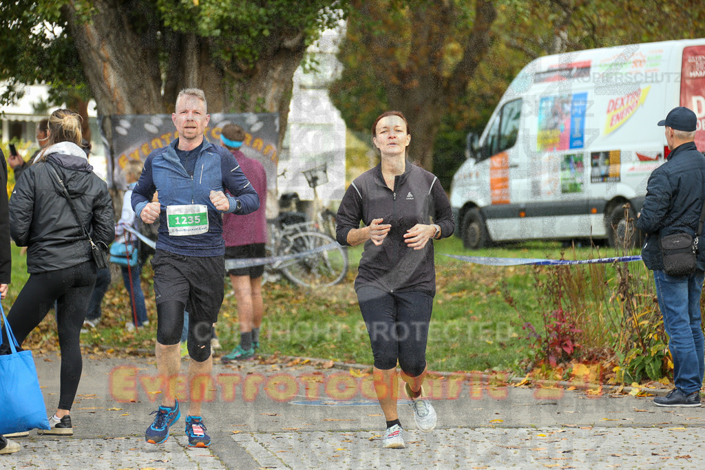 241020_1118_EX1_1851 | Sportfotografie im Rhein-Sieg Kreis, Köln, Bonn, NRW, Rheinland Pfalz, Hessen, etc. Unser Tätigkeitsfeld umfasst den Laufsport vom Volkslauf über den Marathon, Duathlon, Triathon bis zum Ultralauf wie Kölnpfad Ultra oder Schindertrail.