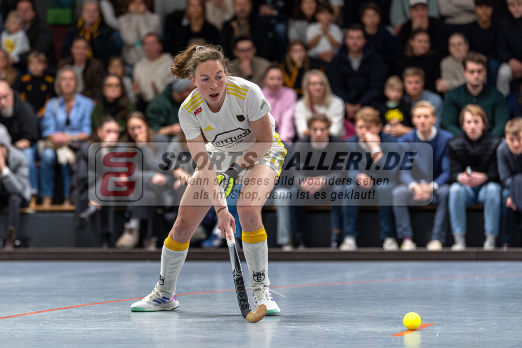 SM_2024-12-20-D85_-617 | 1.Bundesliga Hallenhockey  (W) DCADA - HTHC / 6:5 (3:3)