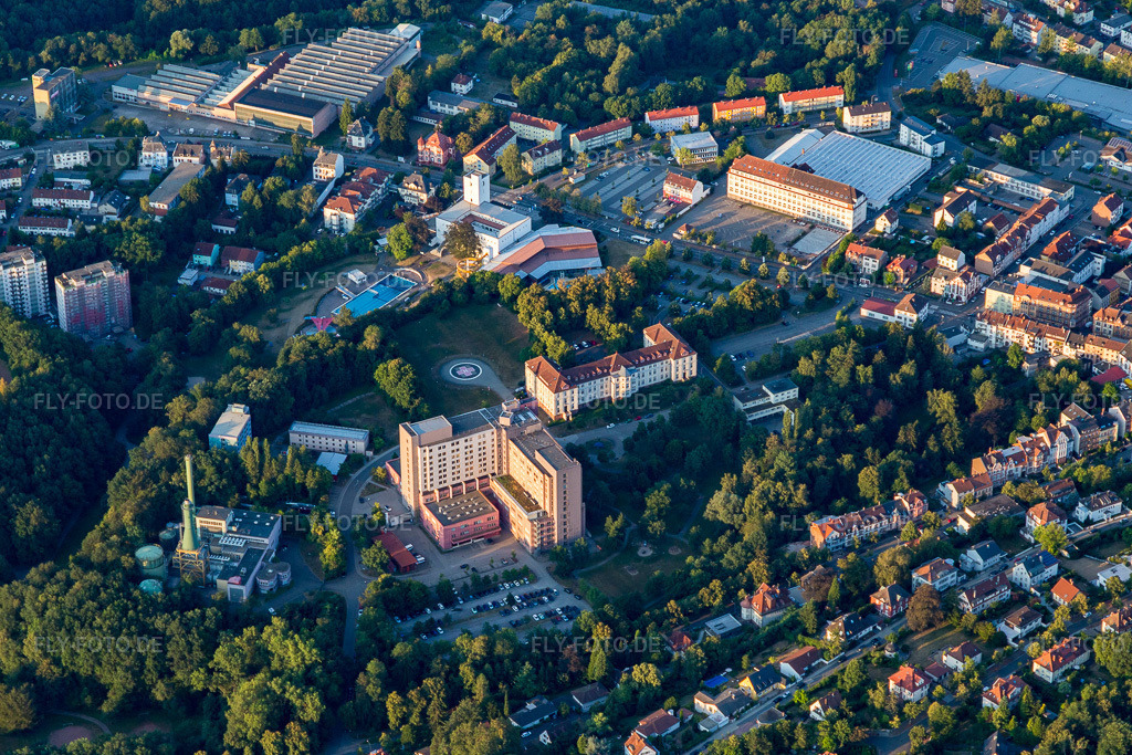 Luftbild: Luft- und Badepark, Städtisches Krankenhaus in Pirmasens im Bundesland Rheinland-Pfalz in Deutschland. Foto: IMG_109717.jpg vom 06.08.2018 durch Werner Riehm/FLY-FOTO.de