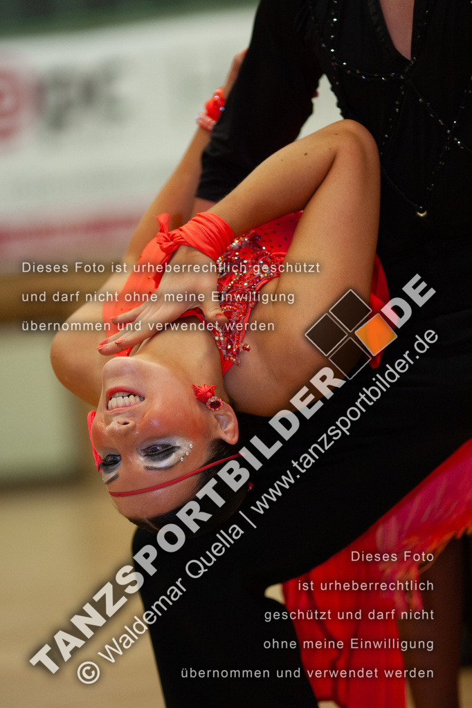 20090124-11169 | Hier finden Sie Tanz Bilder vom Latein und Standard Formationen tanzen. Sportbilder vom Tanzsport. Schöne Fotos und von Weltmeisterschaft, Europameisterschaft, Bundesliga, Regionalliga, Oberliga und Landesliga sowie von GOC Stuttgart, DanceComp, WM Bremen