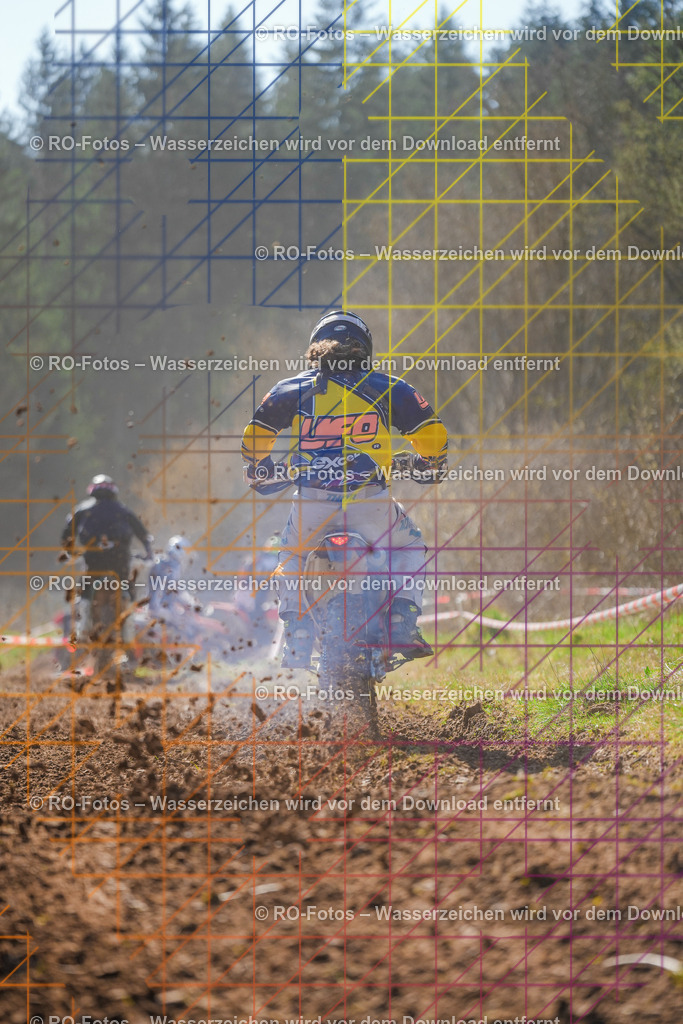 3 Lauf Mernes-902 | Sportfotografie von RO-Fotos: Motorsport, Motocross, Enduro, Laufveranstaltungen und Triathlon. Professionelle Fotos von Sportlern und Events. - Realisiert mit Pictrs.com