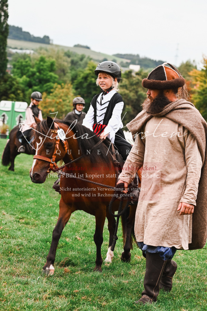 DSC_7326 | Pferde- und Turnierfotografie in Westsachsen. Pferdeportraits, Auftragszeichnungen und intuitive Kunst.