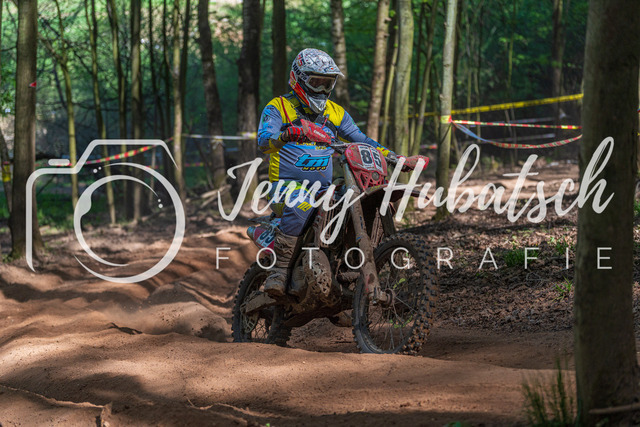 JHF.ECHT.3h.Sonntag.366 | jennyhubatsch-endurofotografie