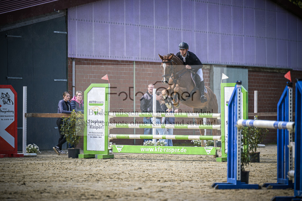 DOS_8258 | Entdecke hochwertige Reitturnierfotos von Foto Oger. Professionell, emotional und authentisch – jetzt Lieblingsmomente im Shop bestellen.Deutschlandweite Turnierfotografie. - Realisiert mit Pictrs.com
