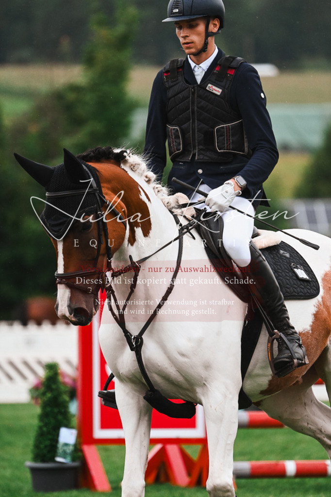 DSC_6495 | Pferde- und Turnierfotografie in Westsachsen. Pferdeportraits, Auftragszeichnungen und intuitive Kunst.