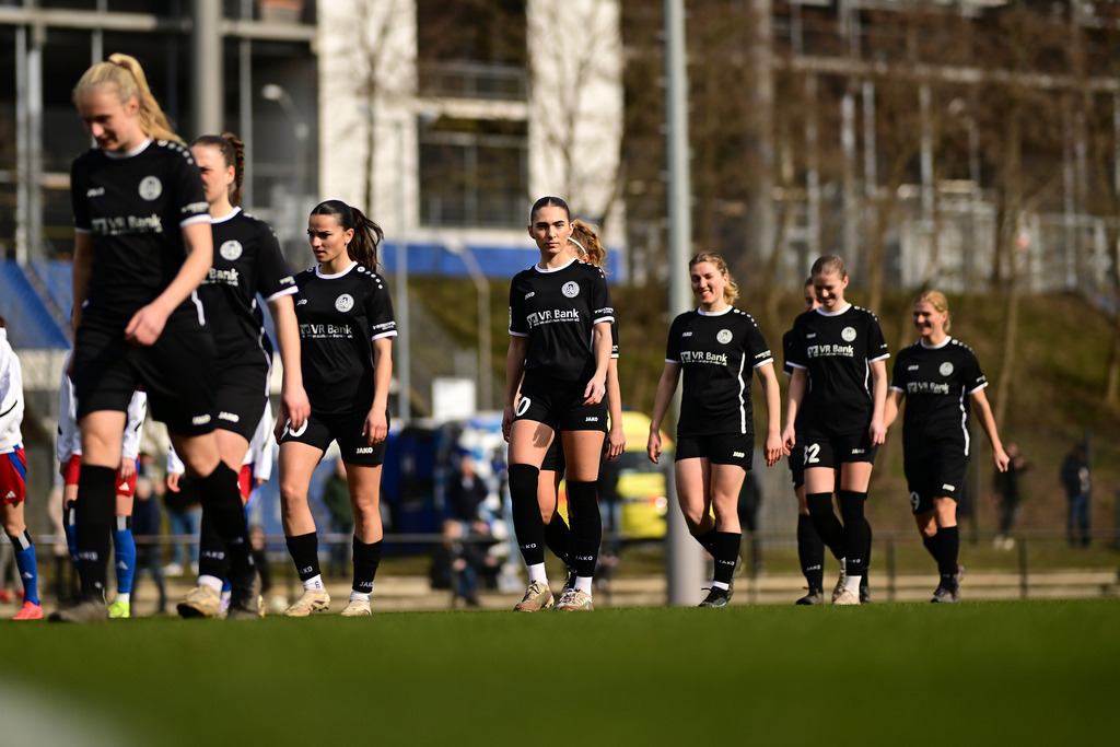 Fußball I Frauen I Saison 2024-2025 I 2. Bundesliga I 19. Spieltag I Hamburger SV - SV 67 Weinberg | Der Sportfotograf. - Realisiert mit Pictrs.com