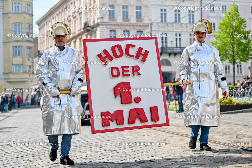 Hauptplatz Linz_ 1. Mai Umzug 2024_ 01.05.2024-48 | 01.05.2024, Hauptplatz Linz, AUT, Hauptplatz Linz, im Bild 1. Mai Umzug 2024 Linz Hauptplatz, SPOE 

Hoch der 1. Mai