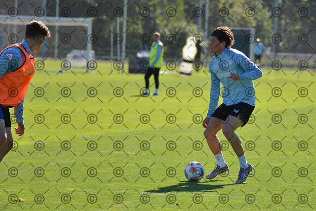 RGE_5936b | Hertha BSC, 2.Bundesliga, Herren, Training, Saison 2025/26, Fabian Reese ( Hertha BSC ), Foto: Ralf Gebhardt - Realisiert mit Pictrs.com