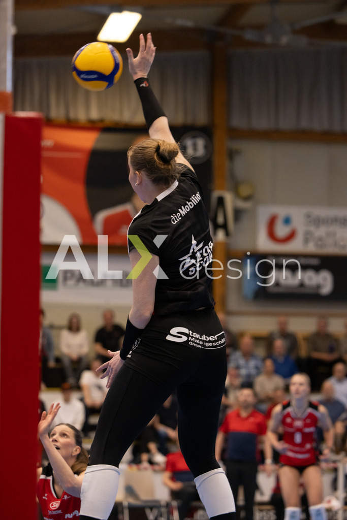 Volleyball I Frauen I Saison 2025-2026 I Volleyball NLA | Women I 1/2 Finals I  VC Kanti Schaffhausen - Sm'Aesch Pfeffingen I 07.03.2026 | 9 Jordan Lockwood (USA) (VC Kanti Schaffhausen) – Diagonal - Realisiert mit Pictrs.com