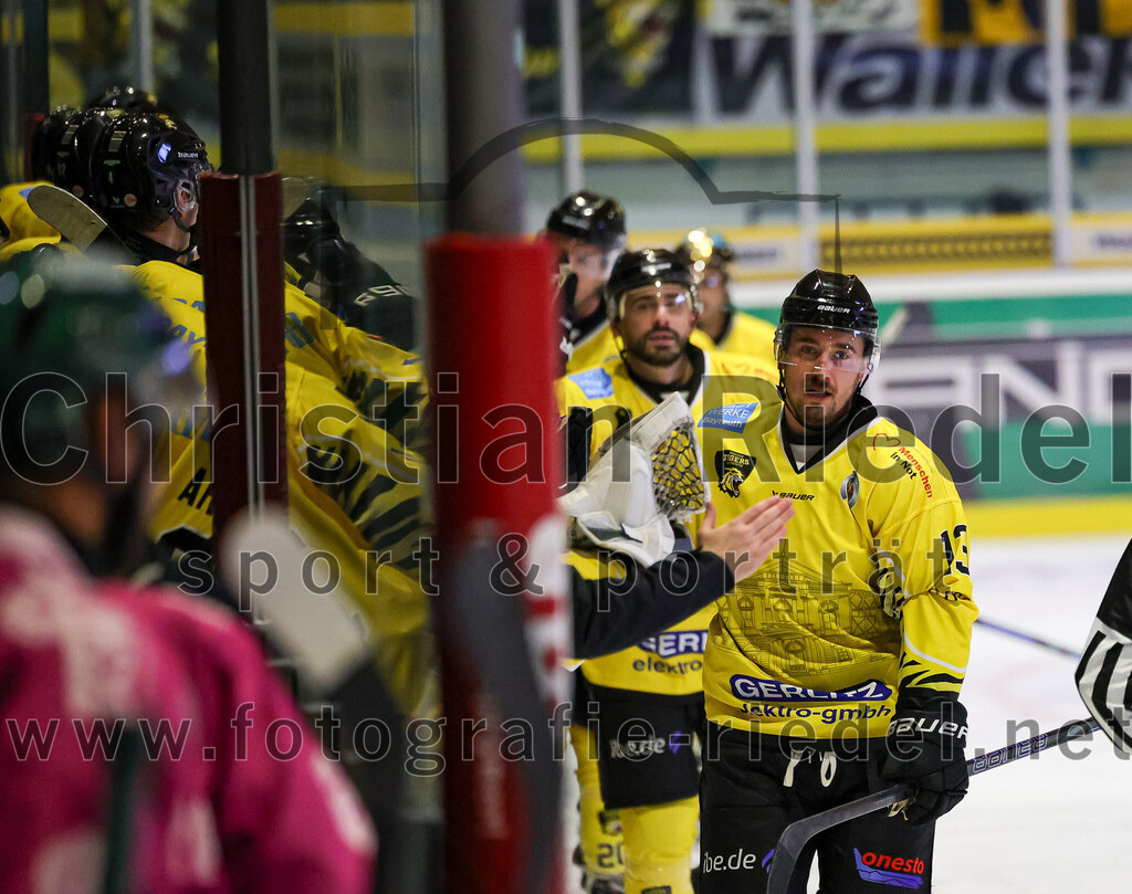 2025-10-10_138_TSV_Erding_gegen_onesto_Tigers_Bayreuth | Erding, Deutschland, 10.10.2025:Eishockey, Oberliga Süd 2025 / 2026, 7. Spieltag, TSV Erding gegen onesto Tigers Bayreuth, Endergebnis: 2:5Michal Spacek (onesto Tigers Bayreuth, #13)Foto: Christian Riedel / fotografie-riedel.net