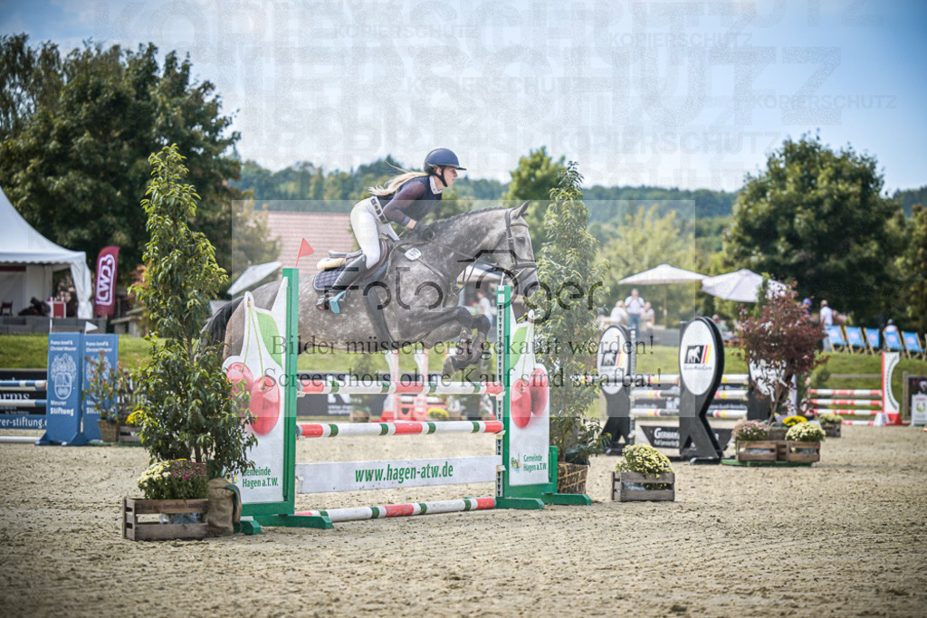 DOS_5940 | Entdecke hochwertige Reitturnierfotos von Foto Oger. Professionell, emotional und authentisch – jetzt Lieblingsmomente im Shop bestellen.Deutschlandweite Turnierfotografie. - Realisiert mit Pictrs.com