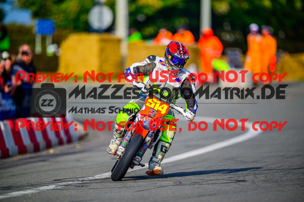 MaZZes_Fotomatrix_20251012_6007705_2767 | SENIOR