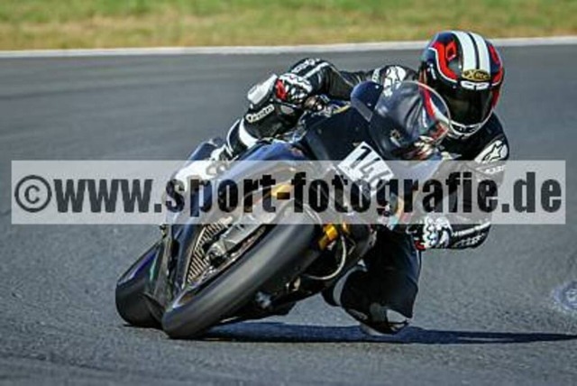 spof6555 | Professionelle Fotos von Sportveranstaltungen, aber auch Hochzeiten und anderen Events. - Realisiert mit Pictrs.com