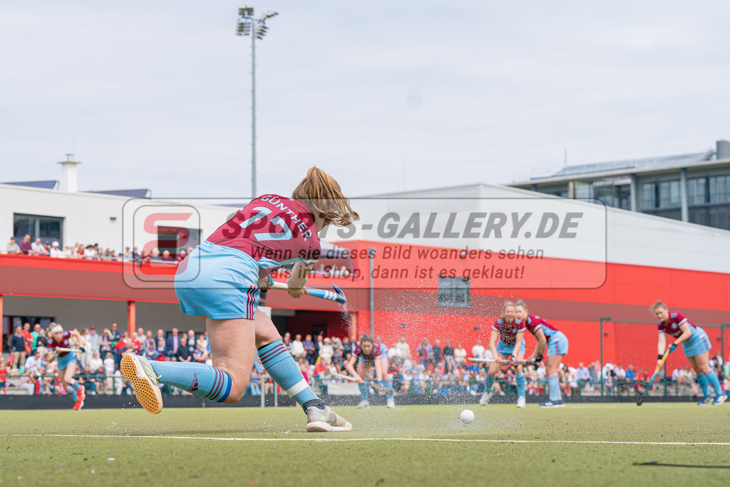 HK_20230520_902273 | 1. Bundesliga Damen Düsseldorfer HC - UHC Hamburg am 20.5.2023 DHC Düsseldorf, Düsseldorf , Emily Günther ( UHC Hamburg #17 )