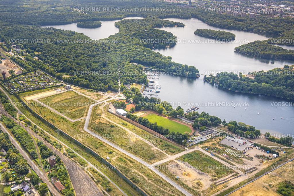 Duisburg250704189Sued | Luftbild, Baustelle ehemaliger Rangierbahnhof Wedau für neues Duisburger Wohnquartier an der Sechs-Seen-Platte, Wedau, Duisburg, Ruhrgebiet, Nordrhein-Westfalen, Deutschland