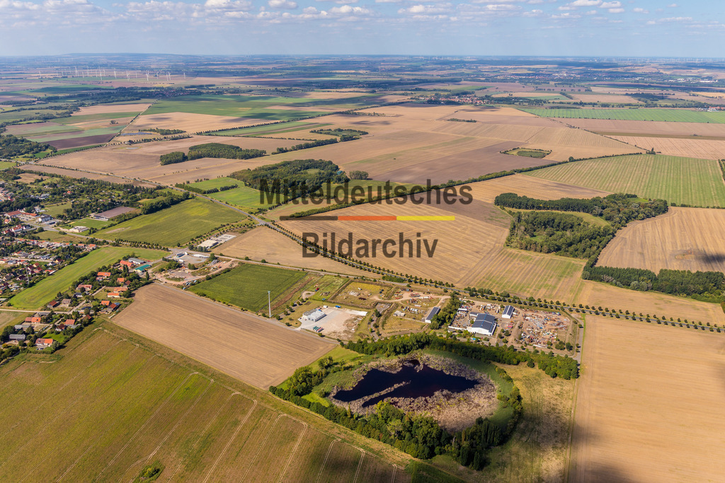 38_Gröningen_Ost_Schrotthandel_B81-0941 | Gröningen - Realisiert mit Pictrs.com