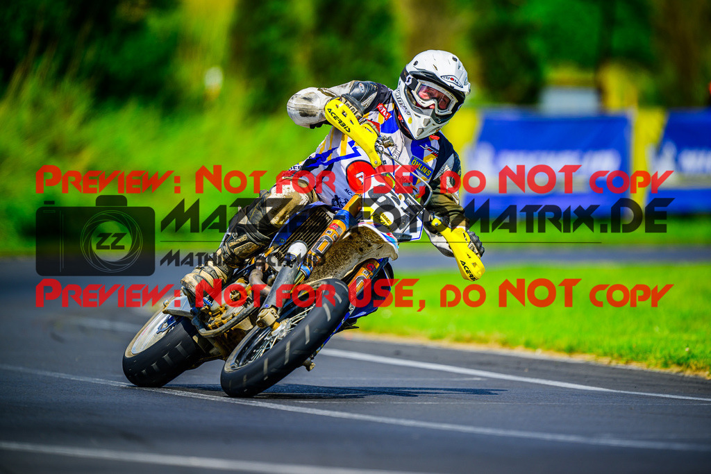 MaZZes_FotoMatrix_240714_6007705_7367 | UE40