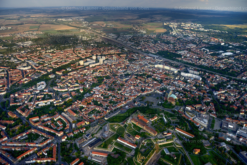 3292300 | Online-Shop für Luftbilder aus Deutschland. Seit über 45 Jahren baut Gerhard Launer das Luftbildarchiv mit unterschiedlichsten Themen stetig weiter aus.