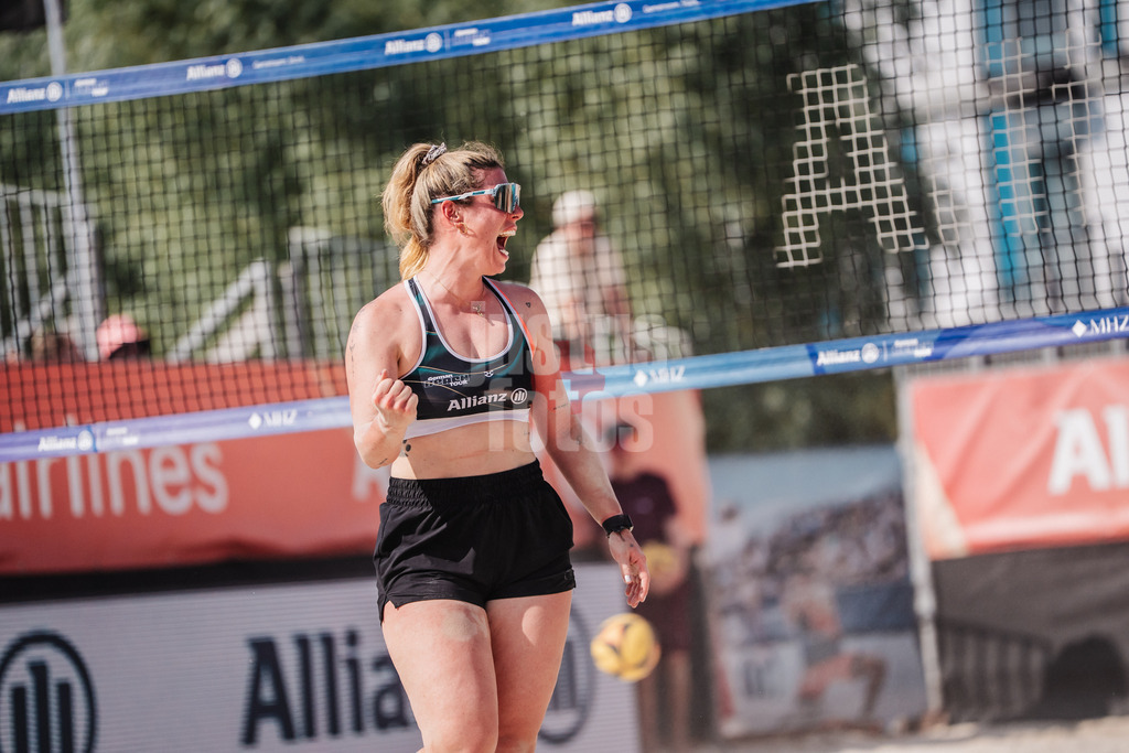 Beachvolleyball | Frauen | Allianz German Beach Tour 2025 | Tourstop Bremen | 14.06.2025 | Sandra Ferger jubelt