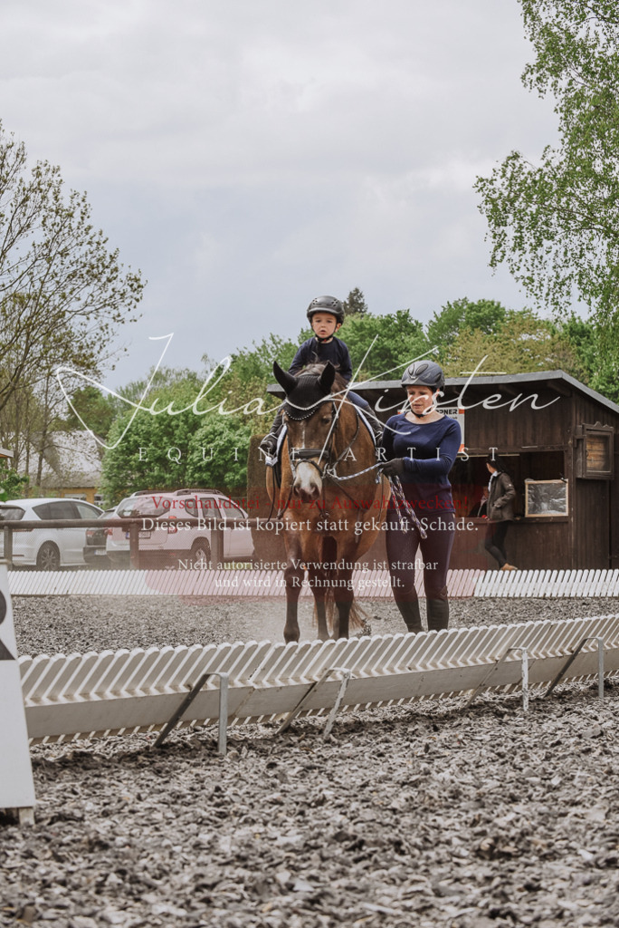 20230514_JK-Röhrsdorf-25-142 | Pferde- und Turnierfotografie in Westsachsen. Pferdeportraits, Auftragszeichnungen und intuitive Kunst.