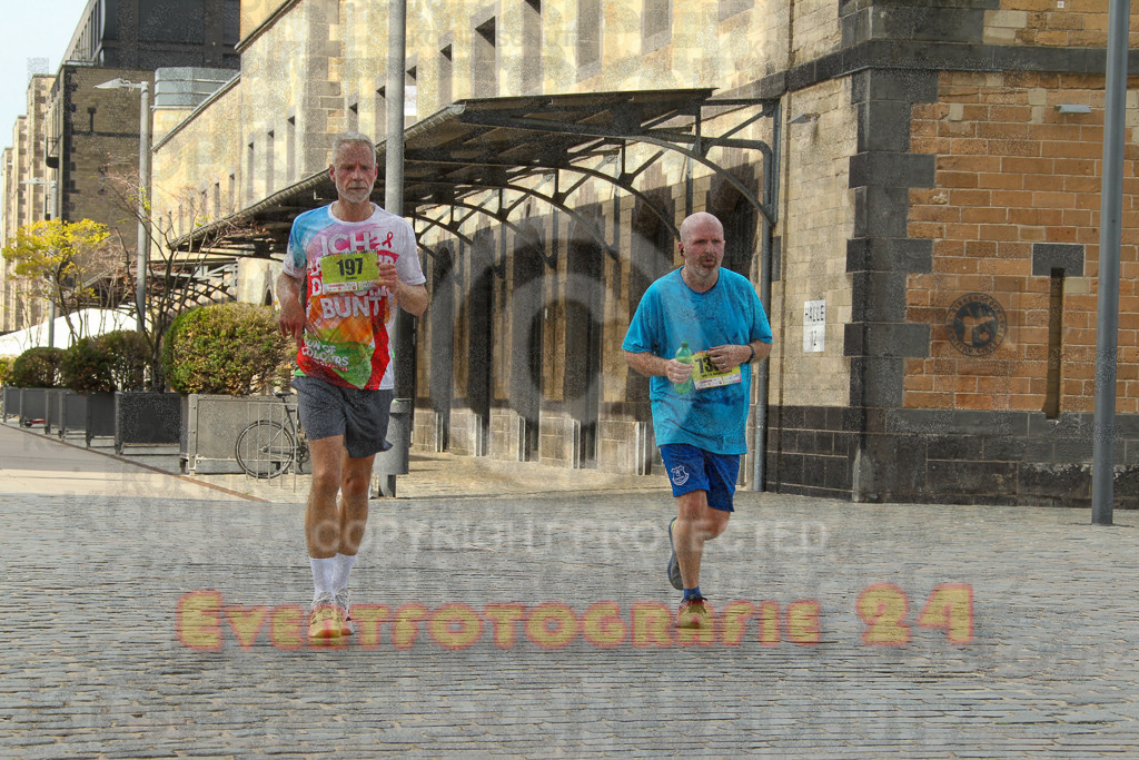 250920_1527_EV4_8825 | Sportfotografie im Rhein-Sieg Kreis, Köln, Bonn, NRW, Rheinland Pfalz, Hessen, etc. Unser Tätigkeitsfeld umfasst den Laufsport vom Volkslauf über den Marathon, Duathlon, Triathon bis zum Ultralauf wie Kölnpfad Ultra oder Schindertrail.