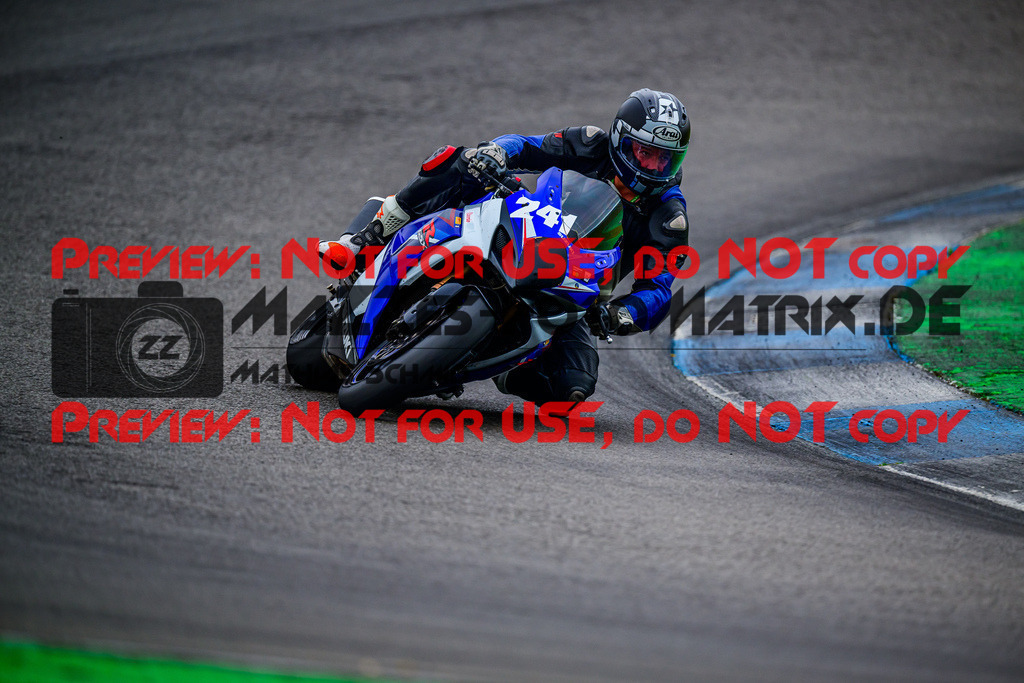 MaZZes_FotoMatrix_240614_6007705_5564 | WEISS