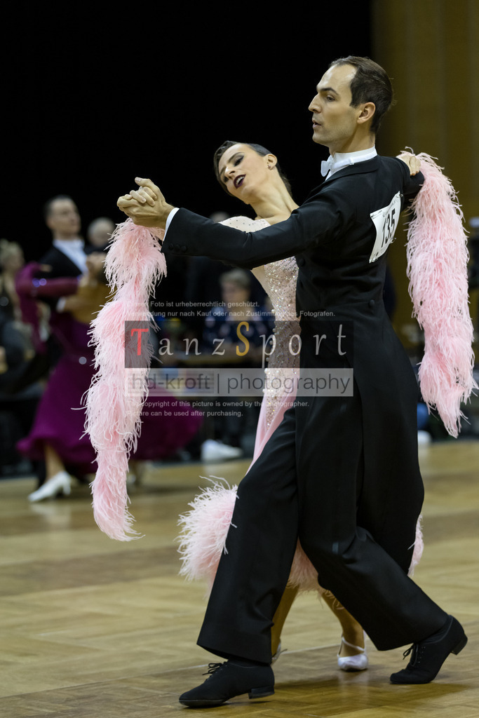 20241102_DC_HGR_Std_08788 | Tanzsportbilder, Standardtanz, Lateintanz, WDSF, DTV, LTVB, dancecomp, goc, hessen tanzt, blaues band der spree, walzer, tango, wiener walzer, slowfox, quickstepp, samba, rumba, cha-cha-cha, paso doble. jive, hd-kroft photography, turniertanzsport