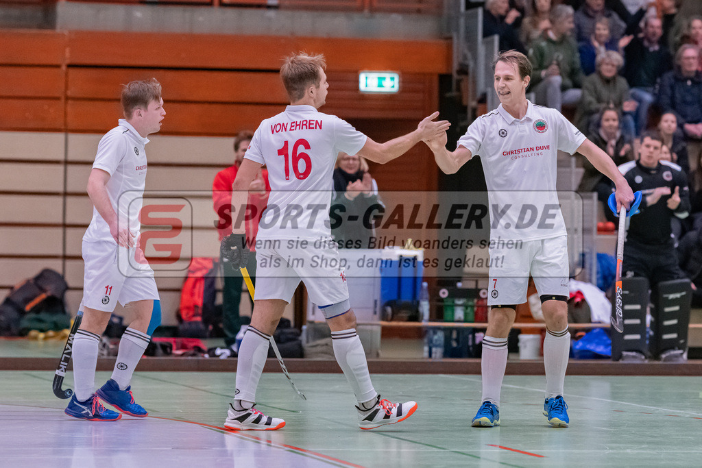 HK_20230113_102799 | 1. Bundesliga ( Halle ) Herren Crefelder HTC - DSD Düsseldorf am 13.1.2023 Crefelder HTC  ( CHTC ) Halle Glockenspitz , Krefeld , Linus Michler ( Crefelder HTC #7 ) , van Ehren Christian ( Crefelder HTC #16 )