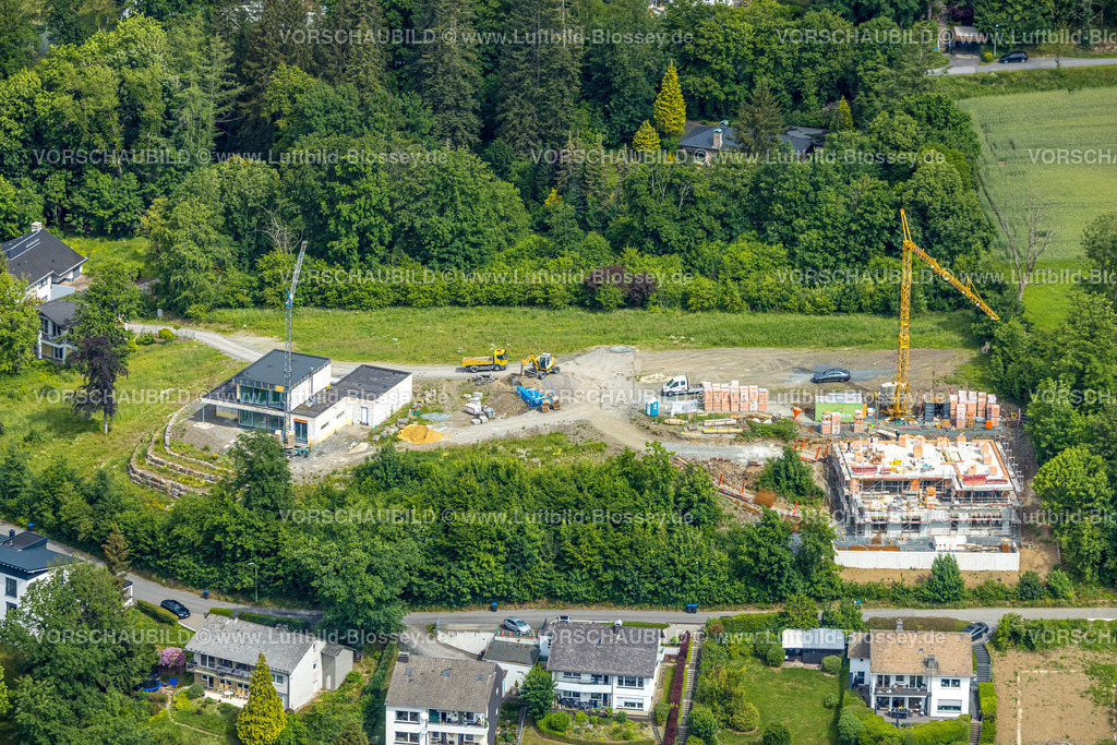 Meschede220600990 | Luftbild, Baustelle mit Neubau Unterm Hasenfeld, Meschede-Stadt, Meschede, Sauerland, Nordrhein-Westfalen, Deutschland