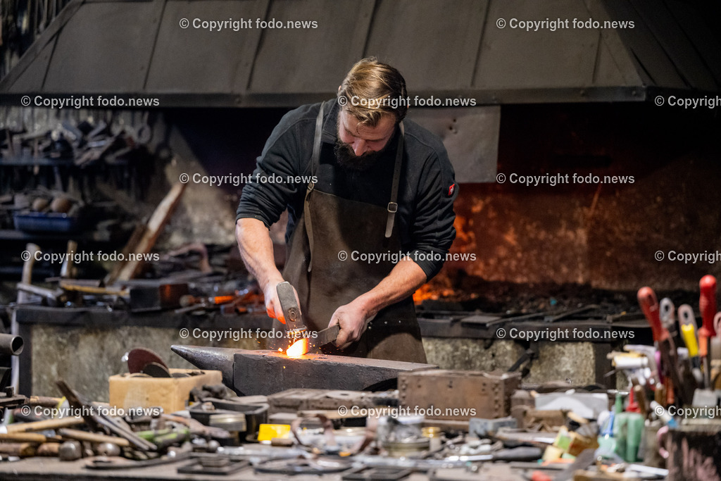 Molln_ Schmiede_ 02.12.2025-78 | 02.12.2025, MOLLN, AUT, Kunstschmiede Schmidberger im Bild Themenbild, Kunstschmiede, Georg Schmidberger