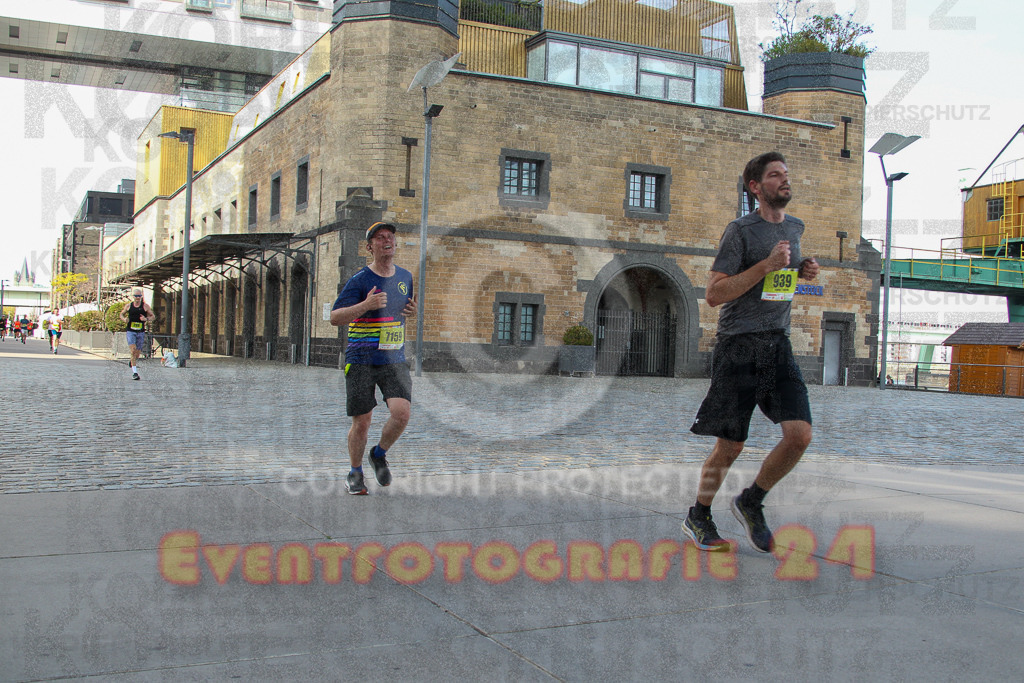 250920_1453_EV4_7387 | Sportfotografie im Rhein-Sieg Kreis, Köln, Bonn, NRW, Rheinland Pfalz, Hessen, etc. Unser Tätigkeitsfeld umfasst den Laufsport vom Volkslauf über den Marathon, Duathlon, Triathon bis zum Ultralauf wie Kölnpfad Ultra oder Schindertrail.