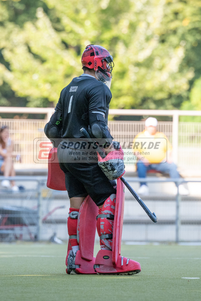 SFE_20220903_0077 | Emiliano Bosso ( Torwart TSV Mannheim #1 )  ; 1. Bundesliga Hockey Herren Rot-Weiss Köln - TSV Mannheim am 03.09.2022 in Köln (KTHC Stadion Rot-Weiss Köln Tennis and Hockey Club), Photo: Stephan Fehrmann 2022 (Sports-Gallery)