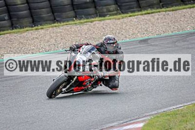 spof3903 | Professionelle Fotos von Sportveranstaltungen, aber auch Hochzeiten und anderen Events. - Realisiert mit Pictrs.com