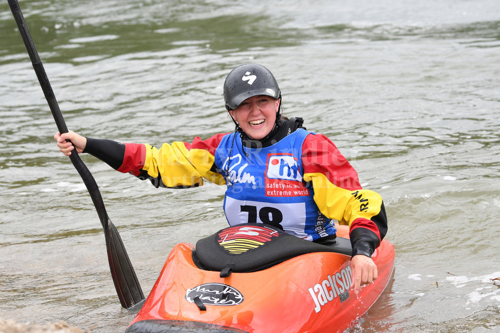 ICF CANOE FREESTYLE WORLD CUP 1 / PLATTLING | 2024 ICF CANOE FREESTYLE WORLD CUP 1 / PLATTLINGWomen's Kayak Surface FinalMerle HAUSER (Germany) - Realisiert mit Pictrs.com