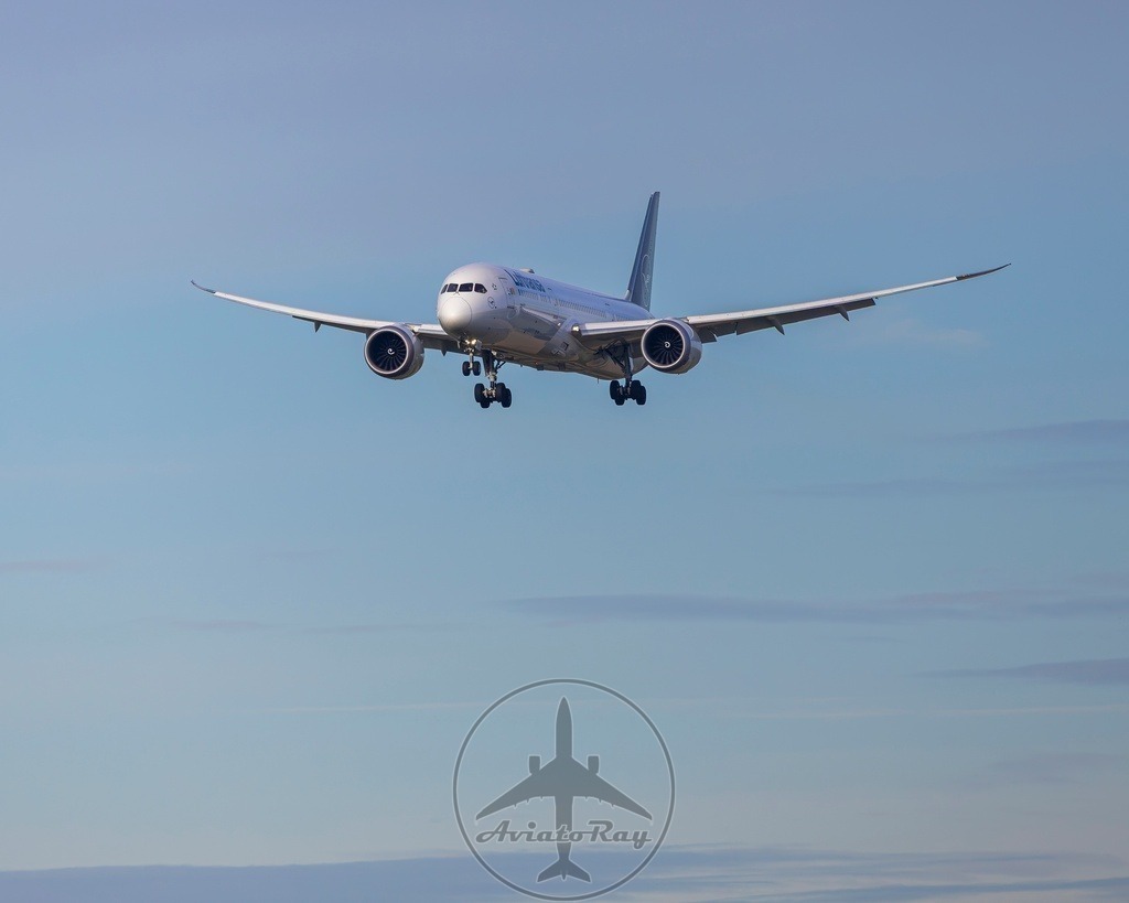 LH94-B789-D-ABPA-FRA-MUC-20250415-1-sharpen | Browse breathtaking aviation photography and order high-quality prints from AviatoRay's gallery. Perfect for enthusiasts and collectors. - Realisiert mit Pictrs.com