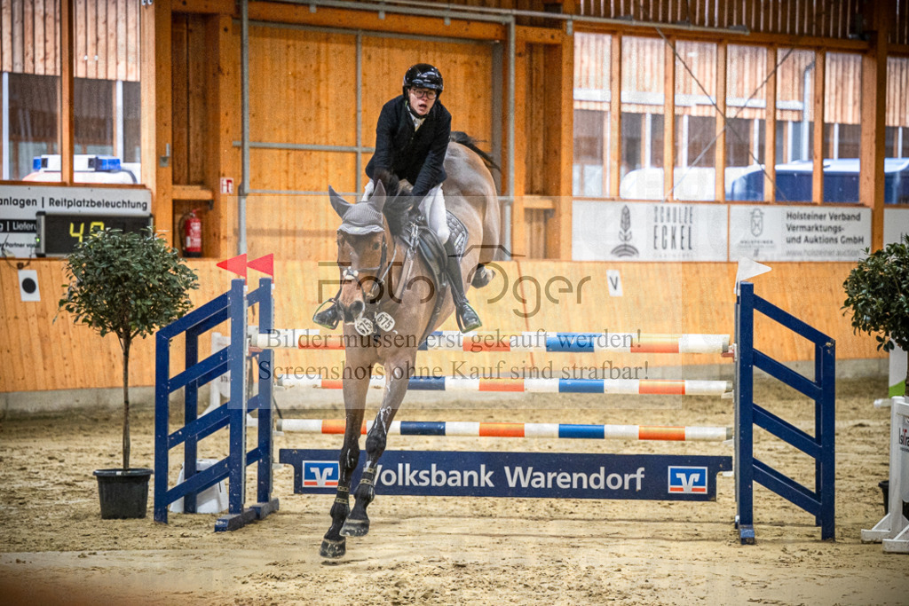 DOS_1982 | Entdecke hochwertige Reitturnierfotos von Foto Oger. Professionell, emotional und authentisch – jetzt Lieblingsmomente im Shop bestellen.Deutschlandweite Turnierfotografie. - Realisiert mit Pictrs.com