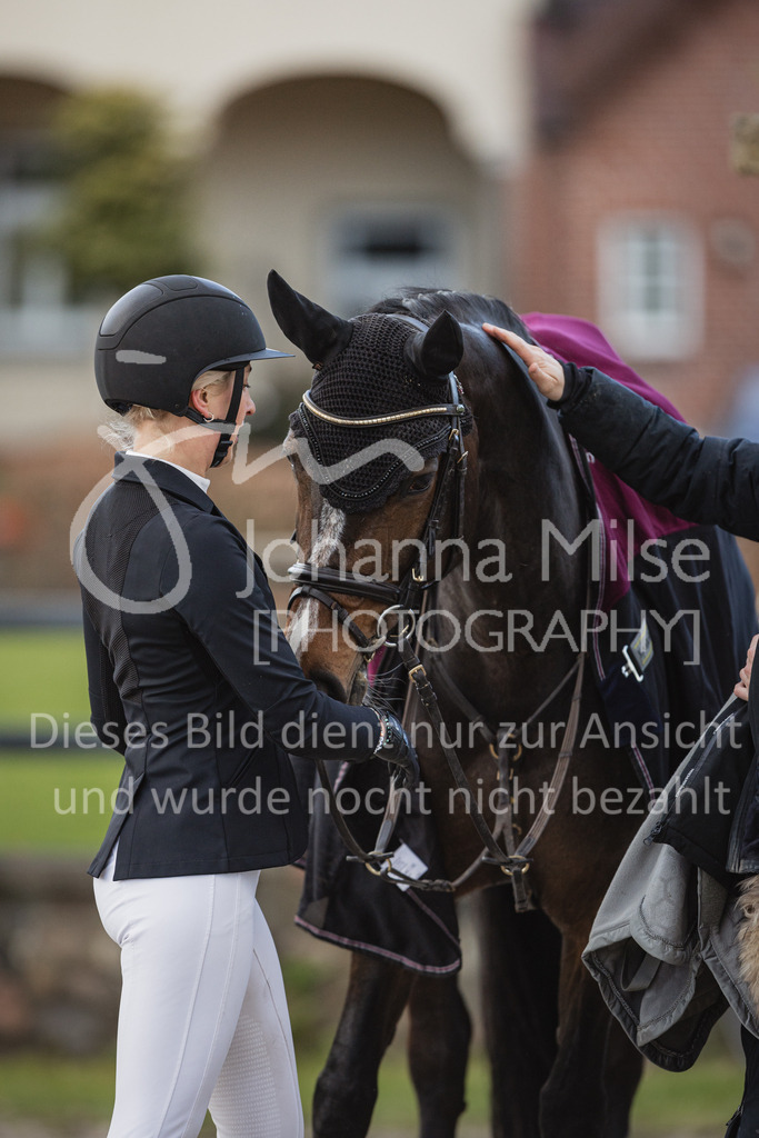 230426_HofSosath_SprPf-L-g-732 | Deine schönsten Turniermomente als professionelle Fotos! Entdecke hochwertige Pferdesport-Fotografie im Online-Shop. Jetzt Fotos finden & bestellen!